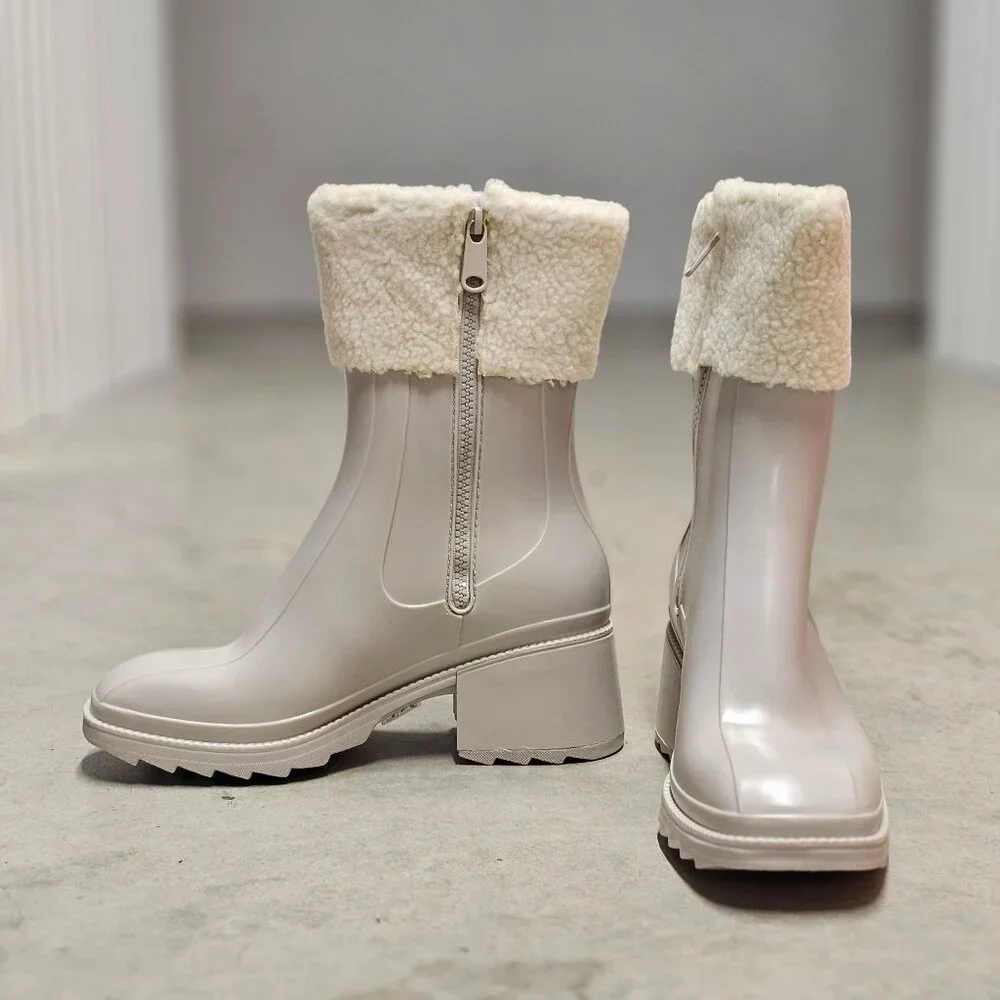 Womens Gray Waterproof Boots With Fleece Lining & Zipper Closure